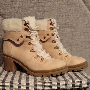 Women's Tan Ankle Boots with Fur Trim